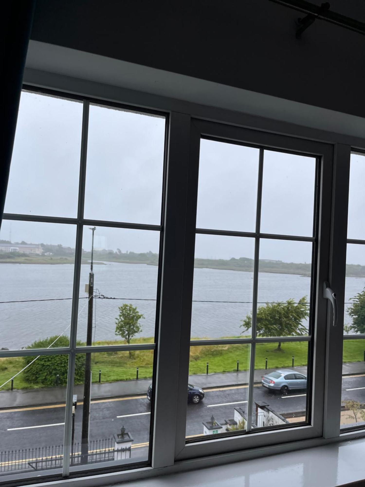 The Light House Galway Quarto foto