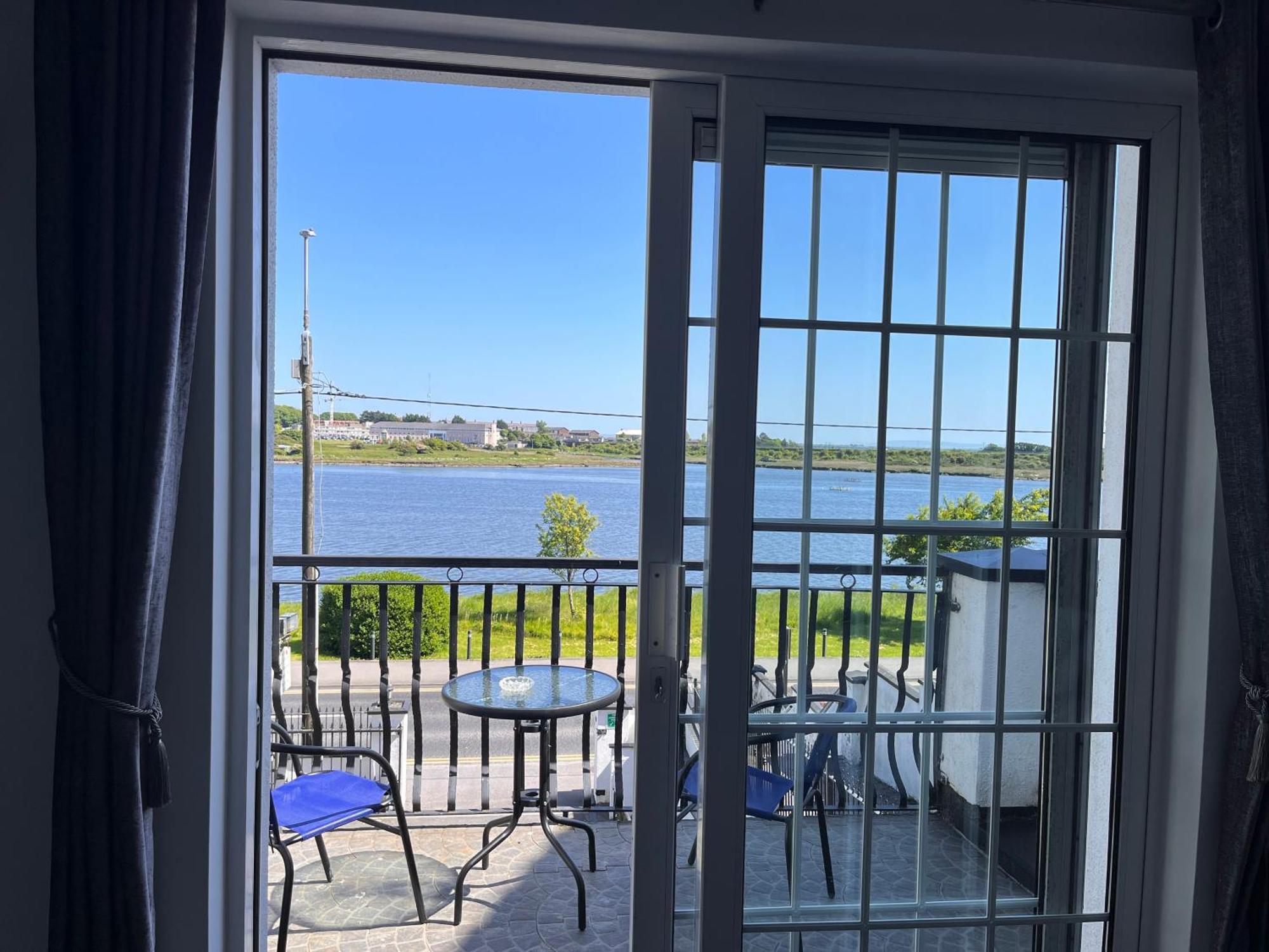 The Light House Galway Quarto foto